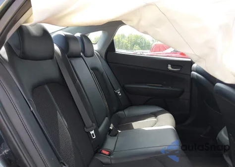 2020 Kia Optima S z USA, uszkodzony, nr VIN 5XXGT4L31LG405080